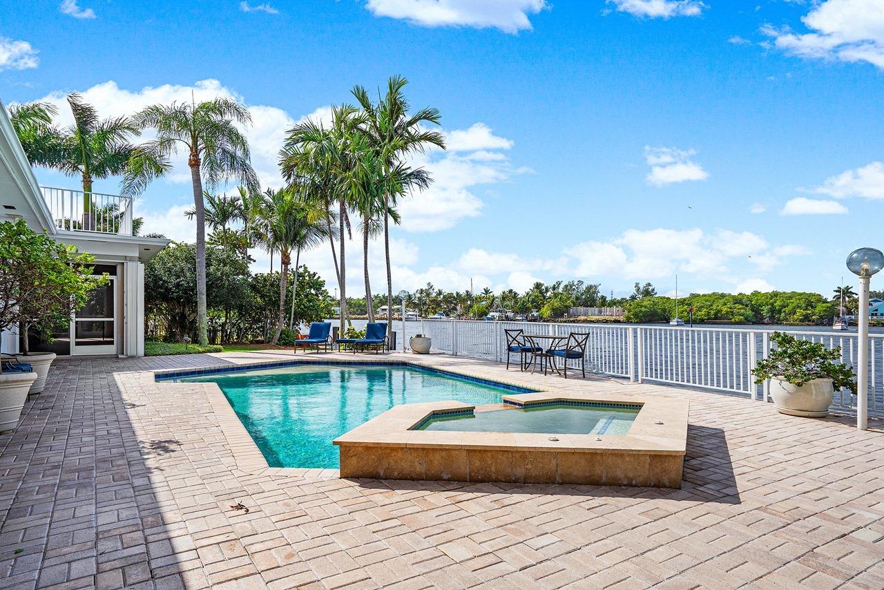 52 Spanish River Drive Ocean Ridge, FL 33435 - Photo 17 of 20 7