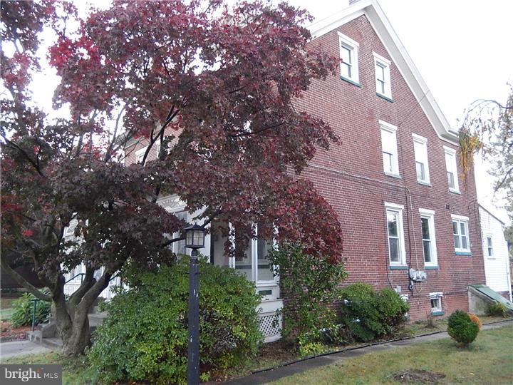 424 Bridge Street Spring City, PA 19475 - Photo 20 of 25 Exterior Side