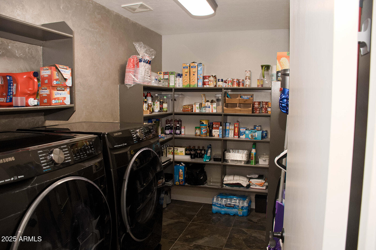 2074 East 37th Avenue Apache Junction, AZ 85119 - Photo 14 of 63 1 (4)