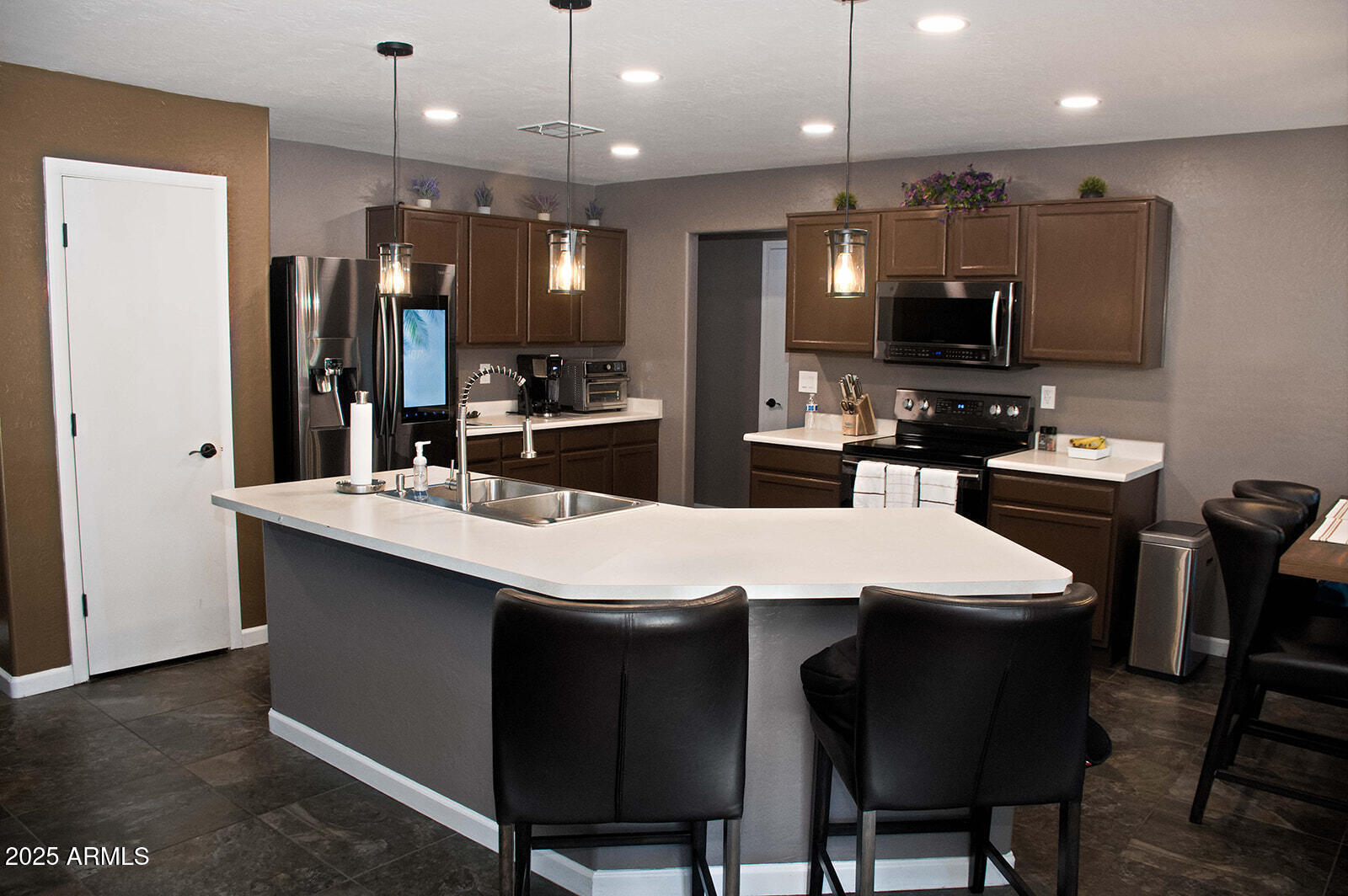 2074 East 37th Avenue Apache Junction, AZ 85119 - Photo 7 of 63 1 (2)