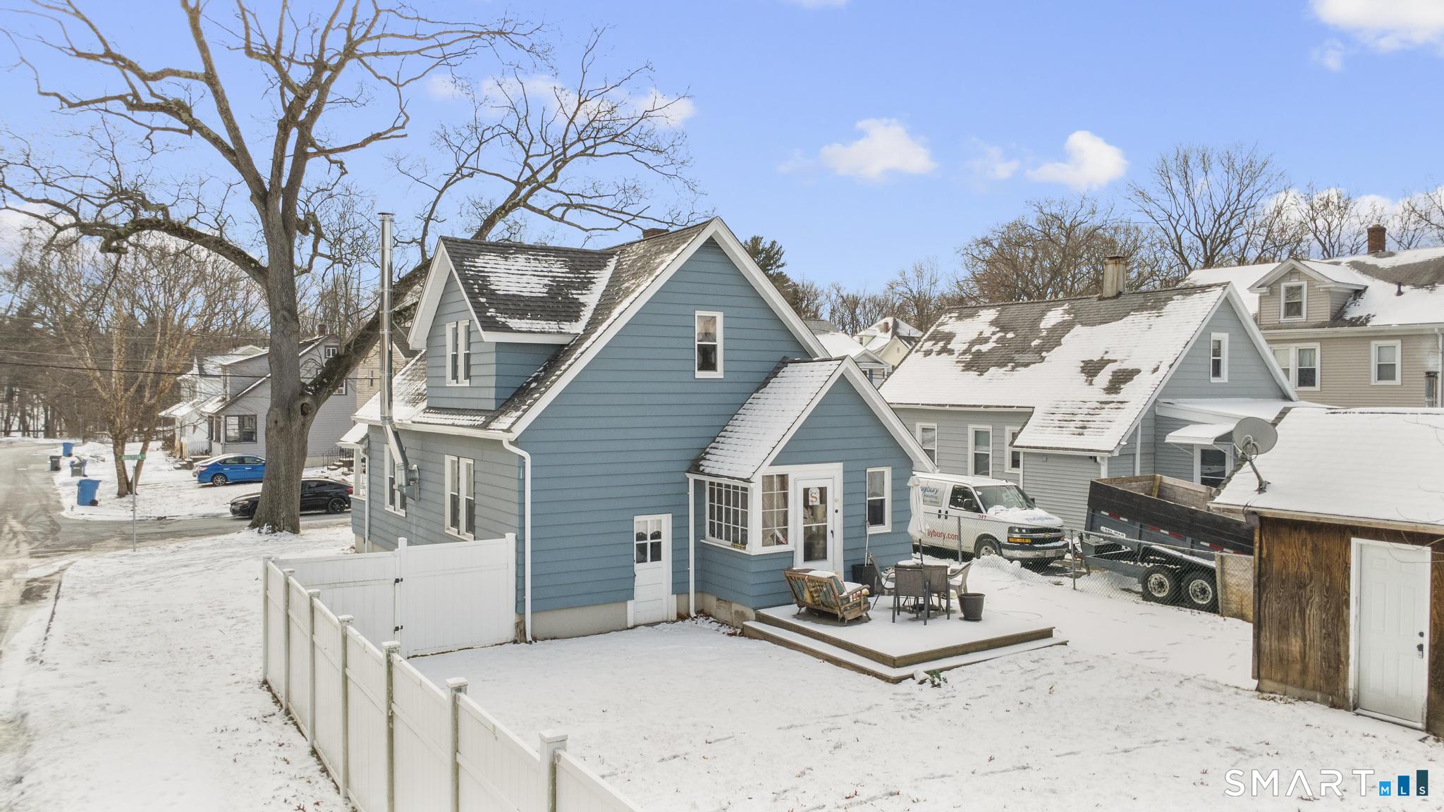 3 Anderson Street Manchester, CT 06040 - Photo 3 of 40