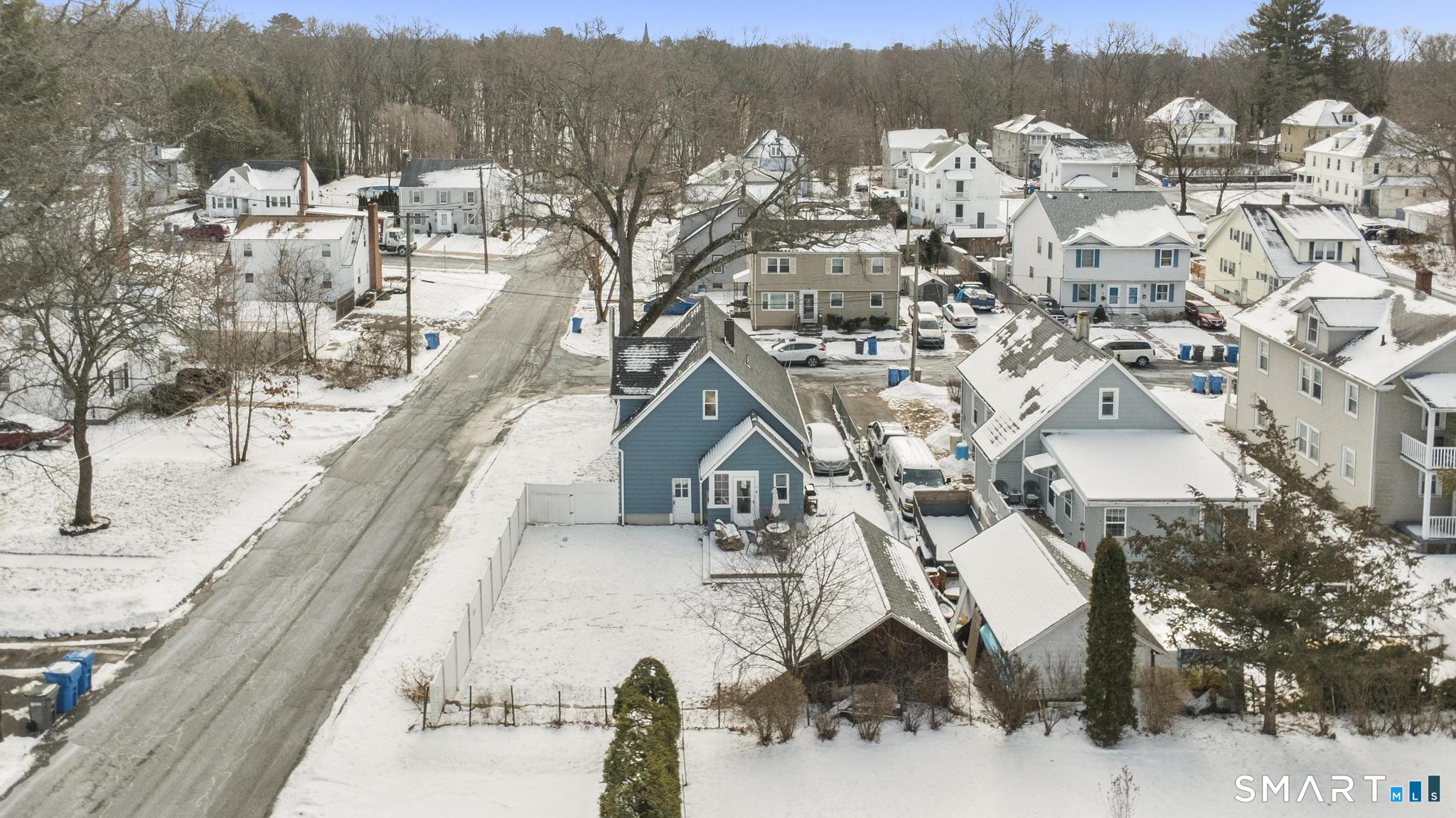 3 Anderson Street Manchester, CT 06040 - Photo 7 of 40