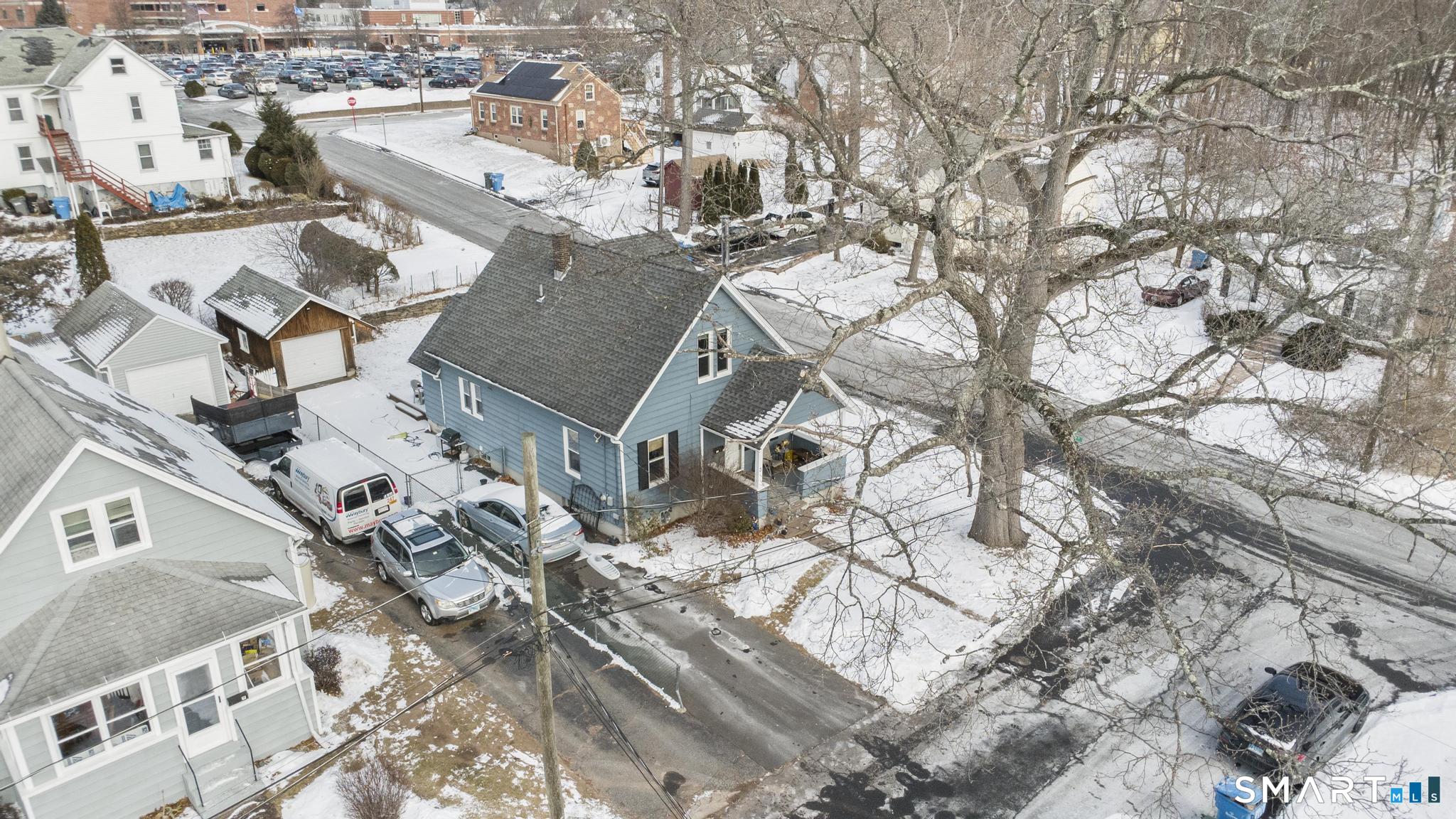 3 Anderson Street Manchester, CT 06040 - Photo 9 of 40