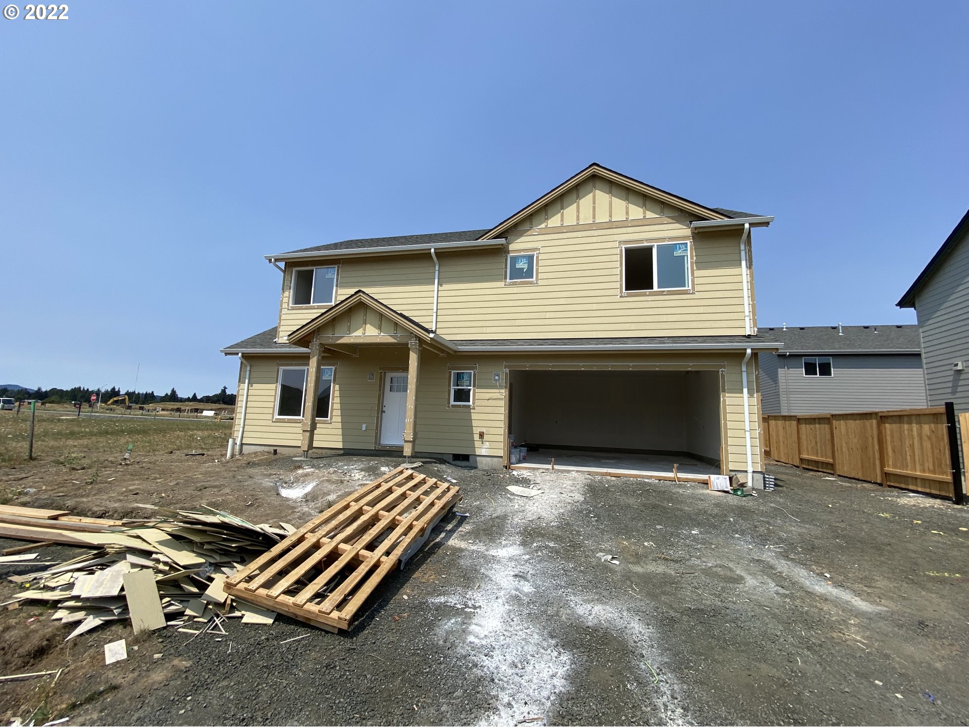 1876 Southeast Hankel Street, Unit 14 Dallas, OR 97338 - Photo 3 of 21