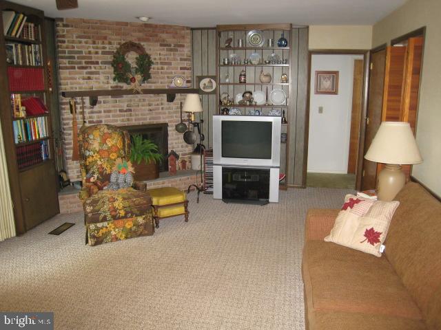 1647 Old Forge Road Annville, PA 17003 - Photo 5 of 11 Gallery Image 5