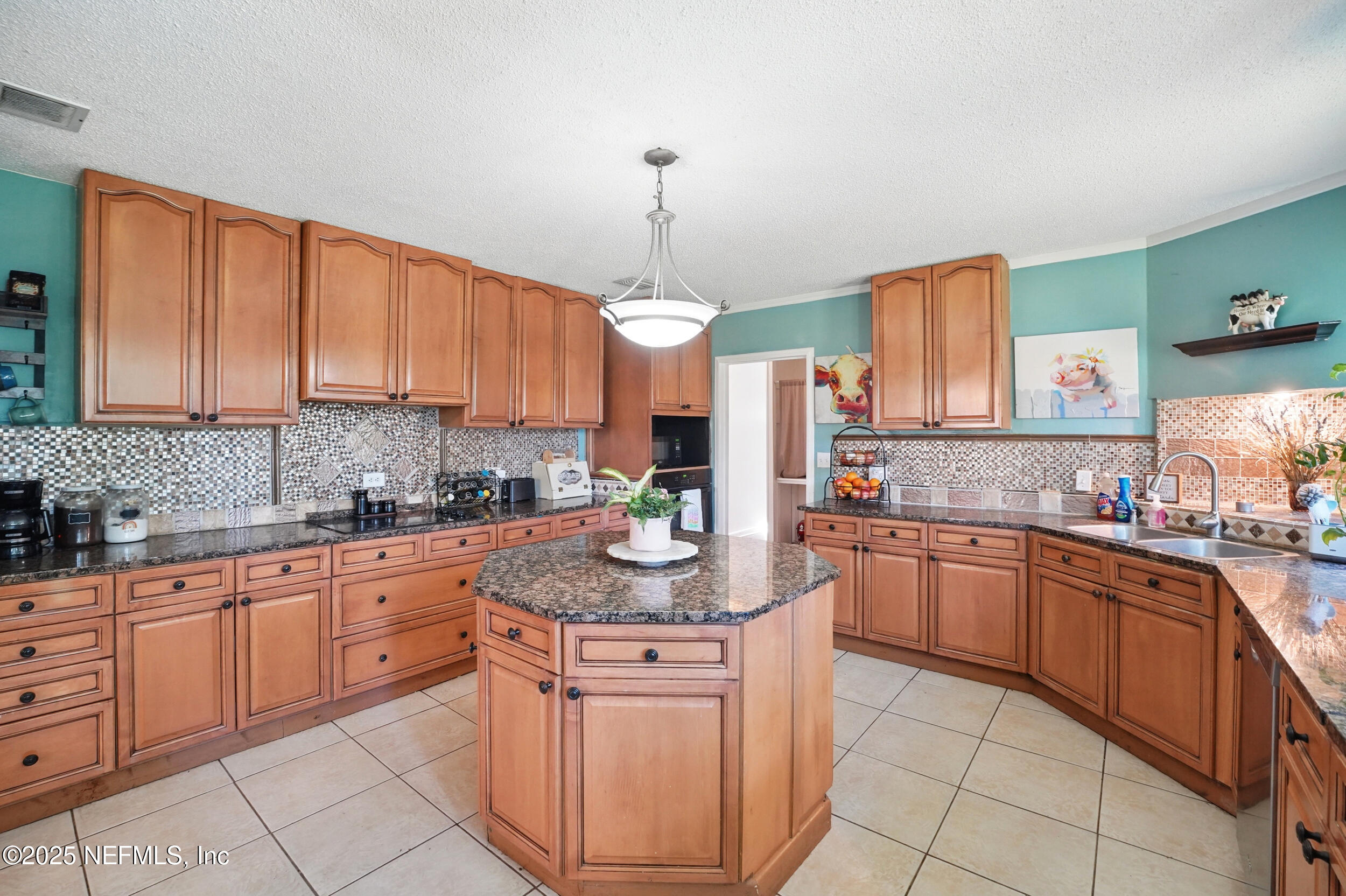 5388 Woodcrest Road Jacksonville, FL 32205 - Photo 12 of 47 KITCHEN