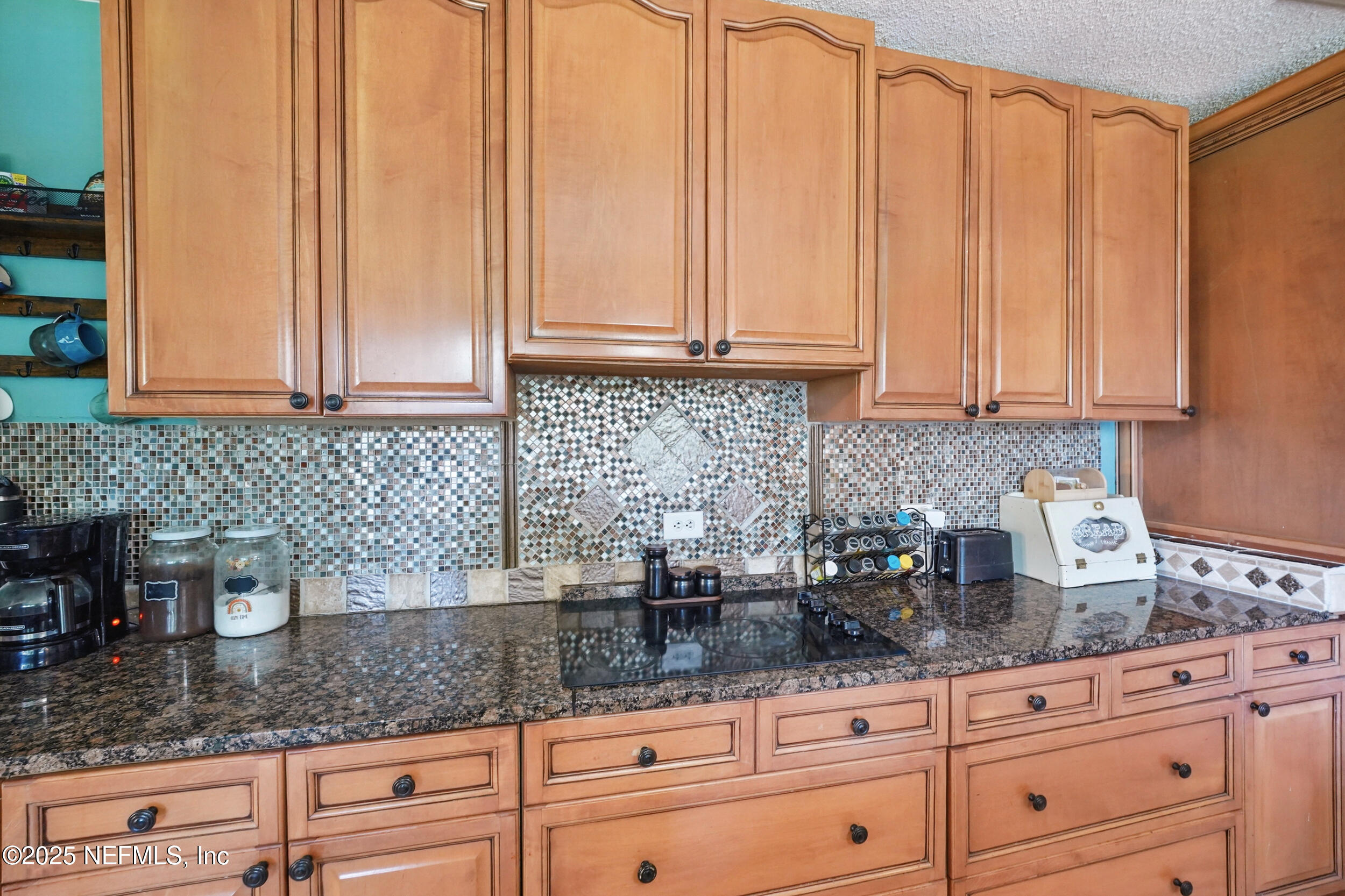 5388 Woodcrest Road Jacksonville, FL 32205 - Photo 13 of 47 KITCHEN