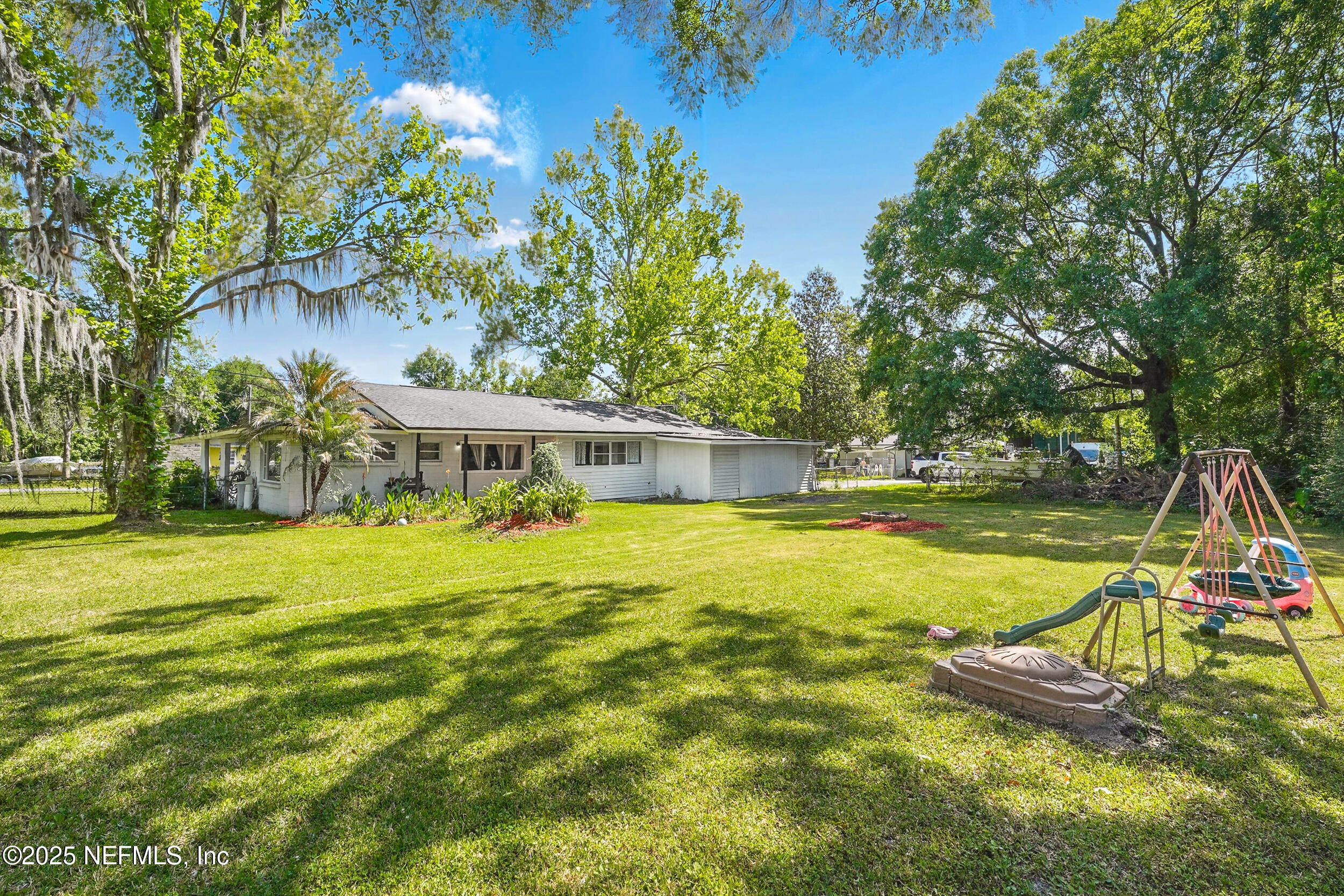 5388 Woodcrest Road Jacksonville, FL 32205 - Photo 30 of 47 REAR YARD