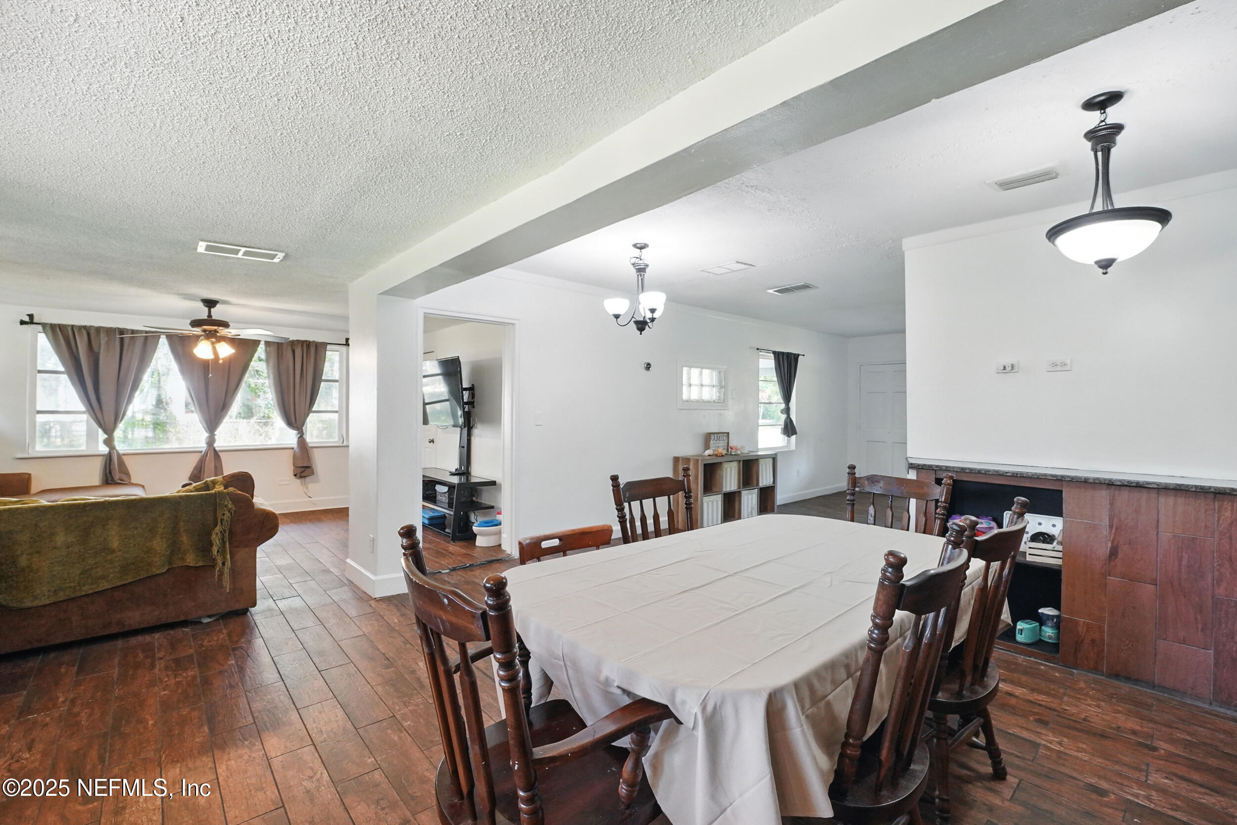 5388 Woodcrest Road Jacksonville, FL 32205 - Photo 9 of 47 DINING ROOM