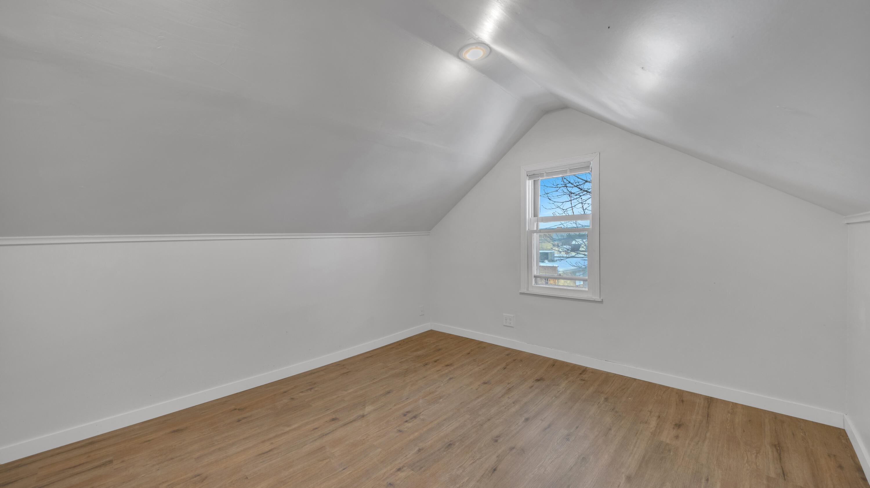 1118 South 13th Street Sheboygan, WI 53081 - Photo 15 of 26 Bedroom 2 -1