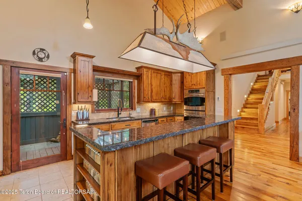 $1,495,000 | 445 Aspen Ridge Trail, Alpine, WY 83128