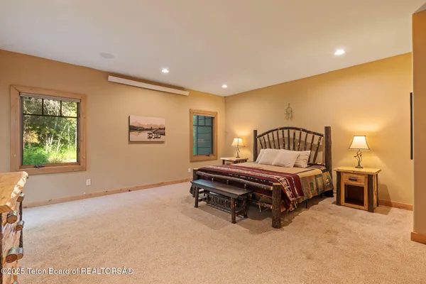 $1,495,000 | 445 Aspen Ridge Trail, Alpine, WY 83128