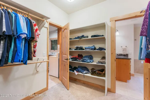 $1,495,000 | 445 Aspen Ridge Trail, Alpine, WY 83128