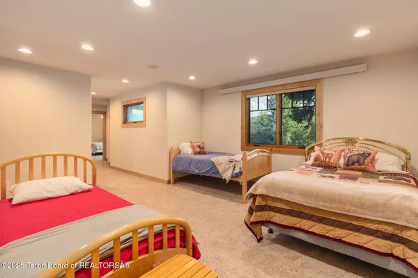 $1,495,000 | 445 Aspen Ridge Trail, Alpine, WY 83128