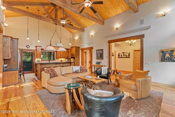 $1,495,000 | 445 Aspen Ridge Trail, Alpine, WY 83128