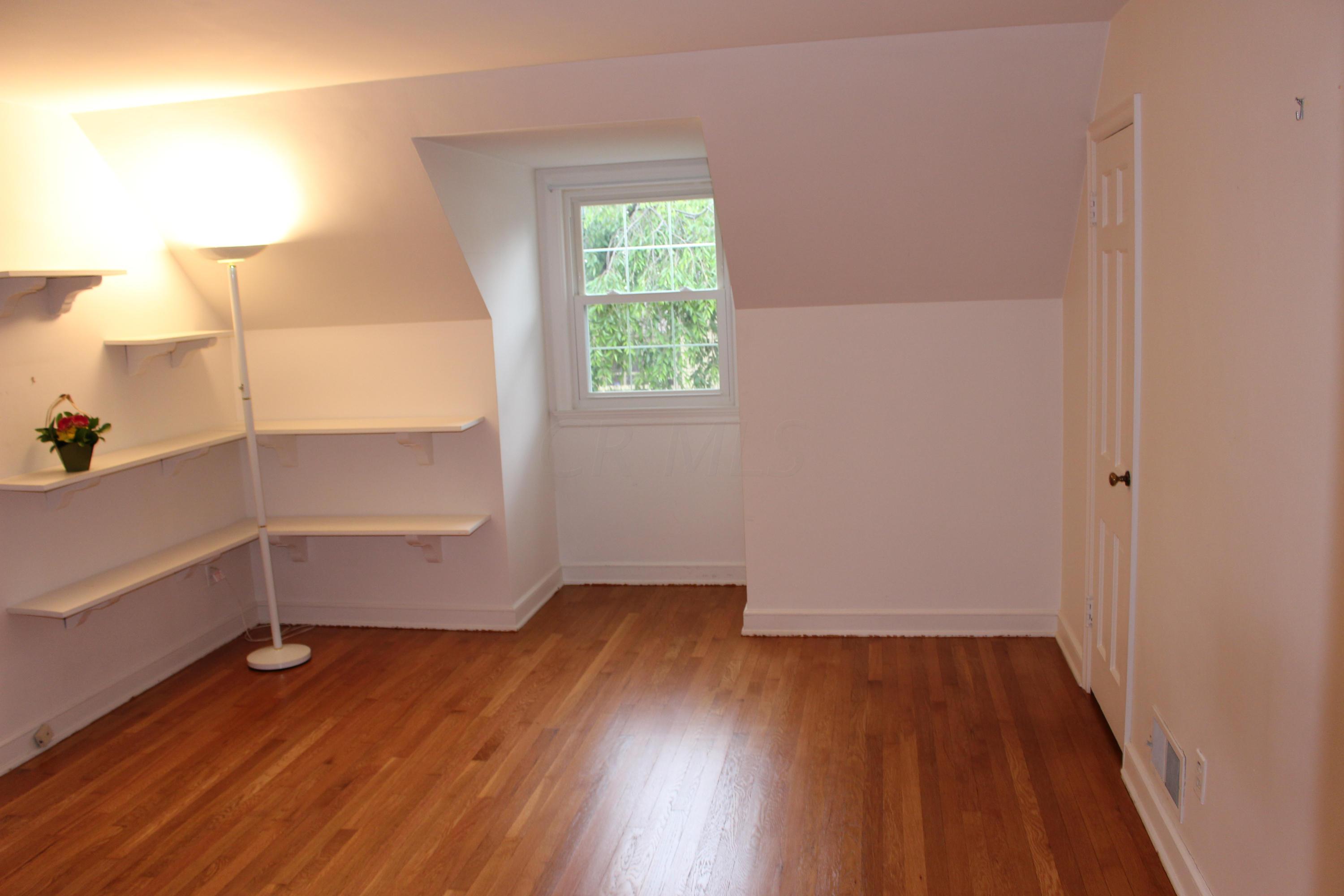1768 Waltham Road Upper Arlington, OH 43221 - Photo 20 of 42