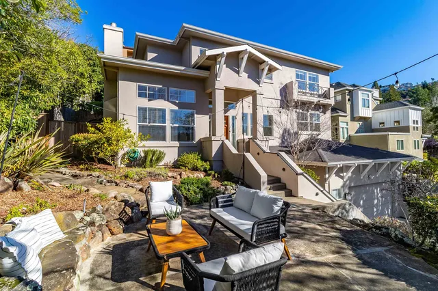 $1,349,000 | 936 Mountain Boulevard, Oakland, CA 94611