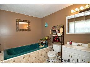 13 Teague Road Marshall, NC 28753 - Photo 7 of 12 Gallery Image 7