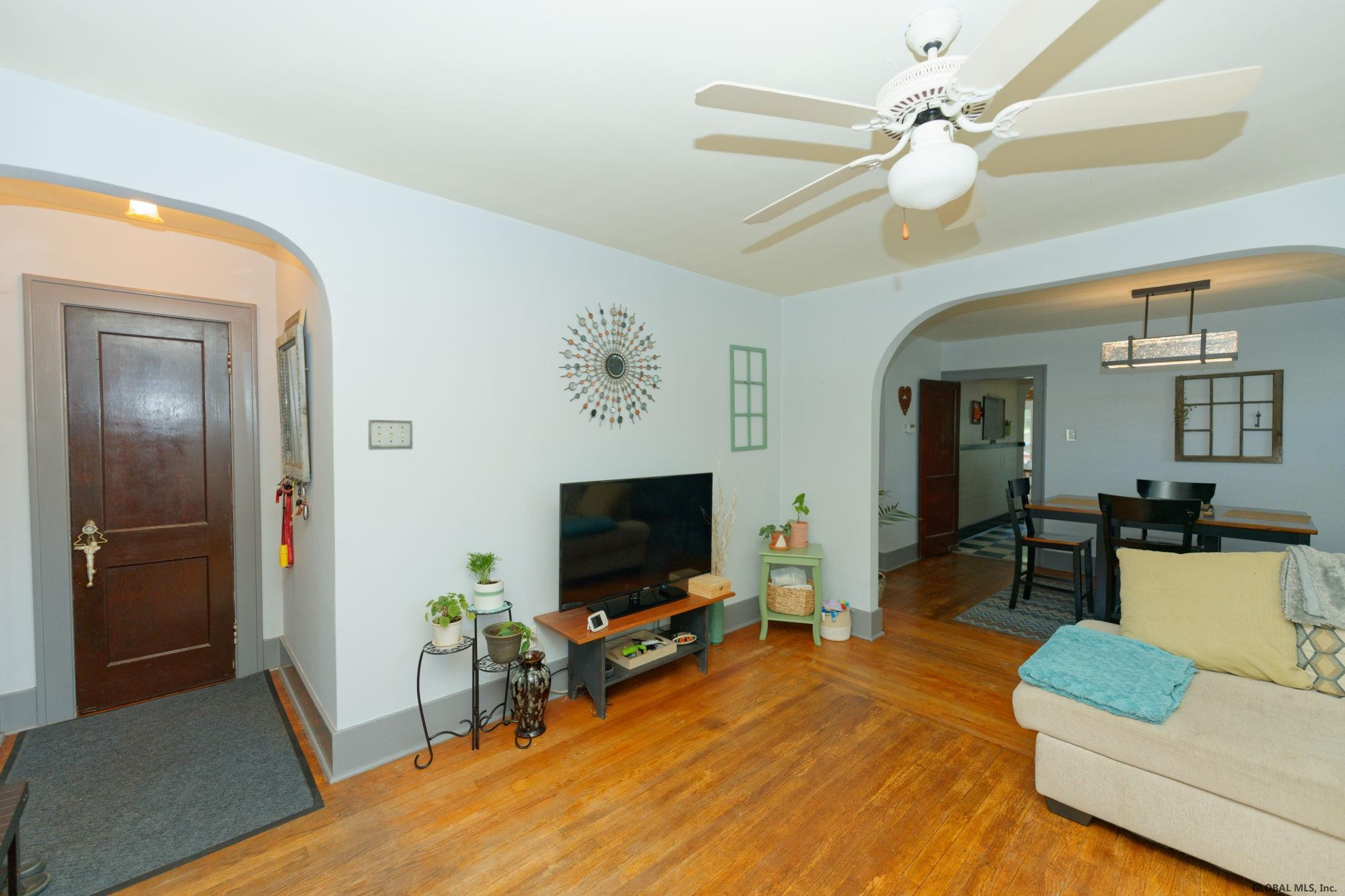 202 East Campbell Road Rotterdam, NY 12303 - Photo 6 of 31 Photo 6