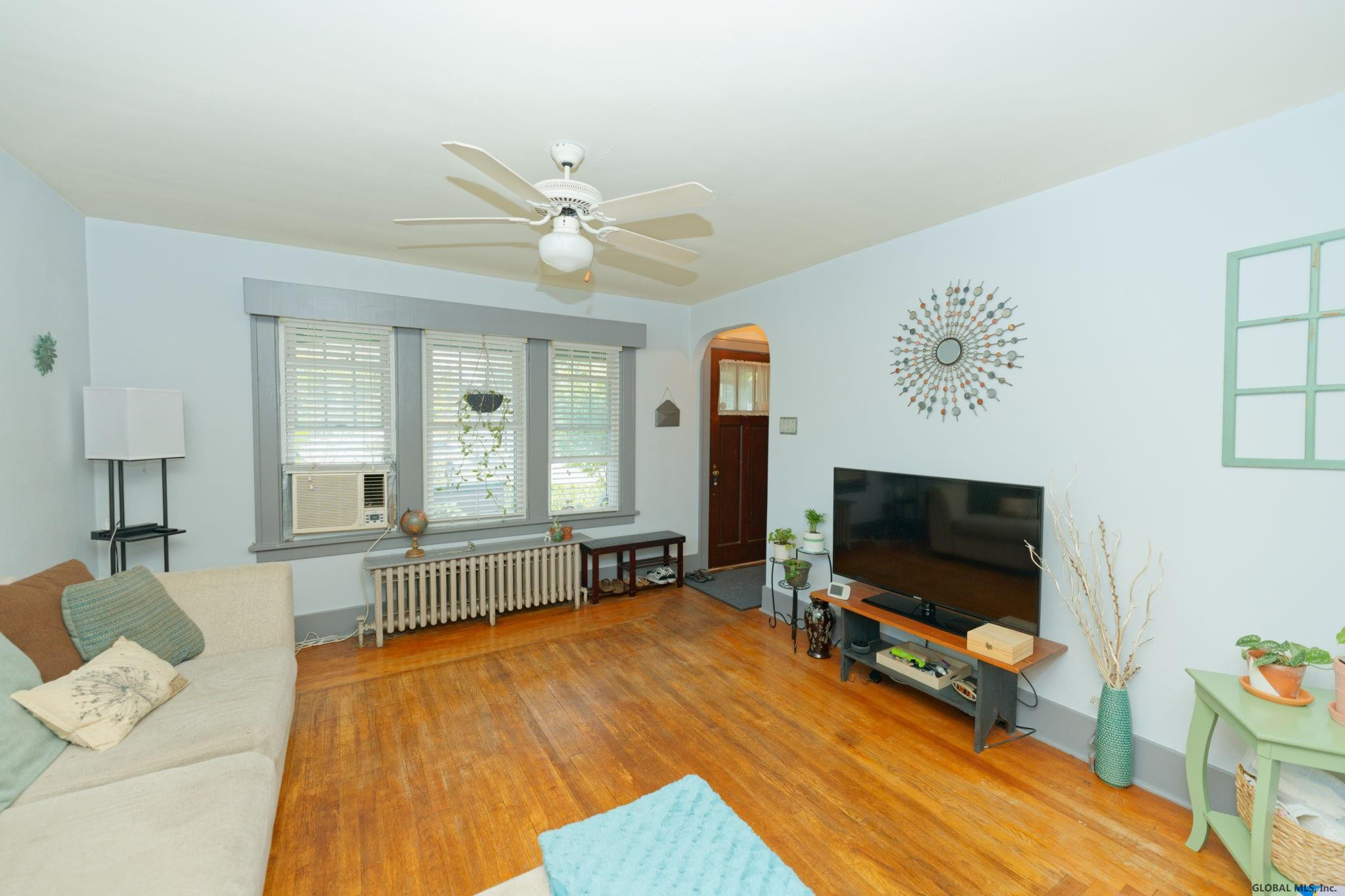 202 East Campbell Road Rotterdam, NY 12303 - Photo 8 of 31 Photo 8