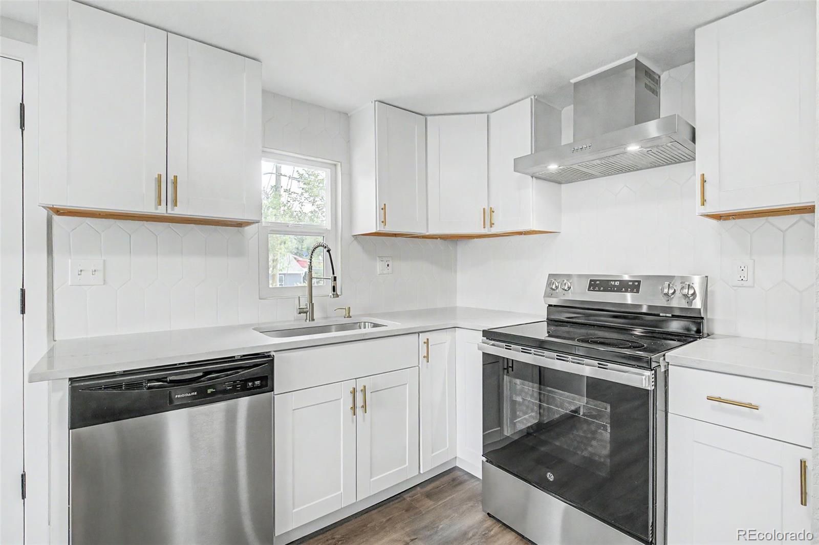 901 South Raleigh Street Denver, CO 80219 - Photo 10 of 40