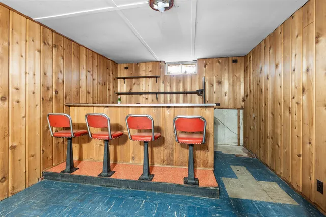 a view of utility room