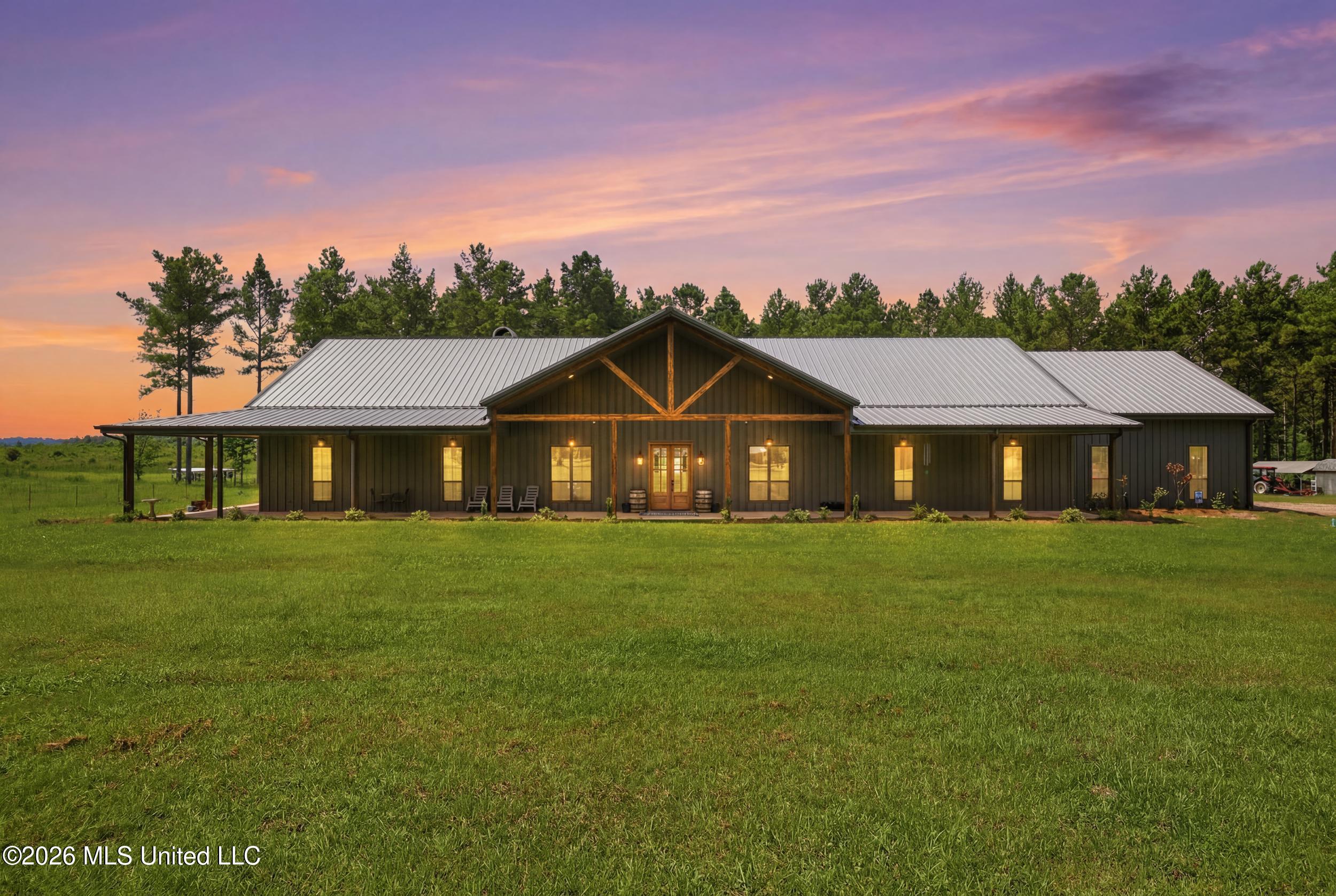 646 Myrick Strengthford Road Laurel, MS 39443 - Photo 1 of 119 1_r6__5657_twilight_8ed26ffe