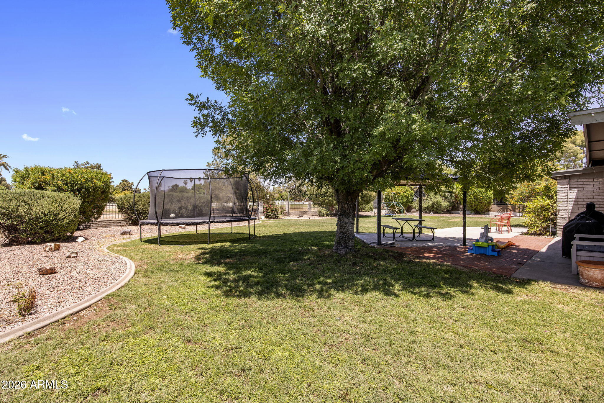 52 West Thunderbird Road Phoenix, AZ 85023 - Photo 31 of 38