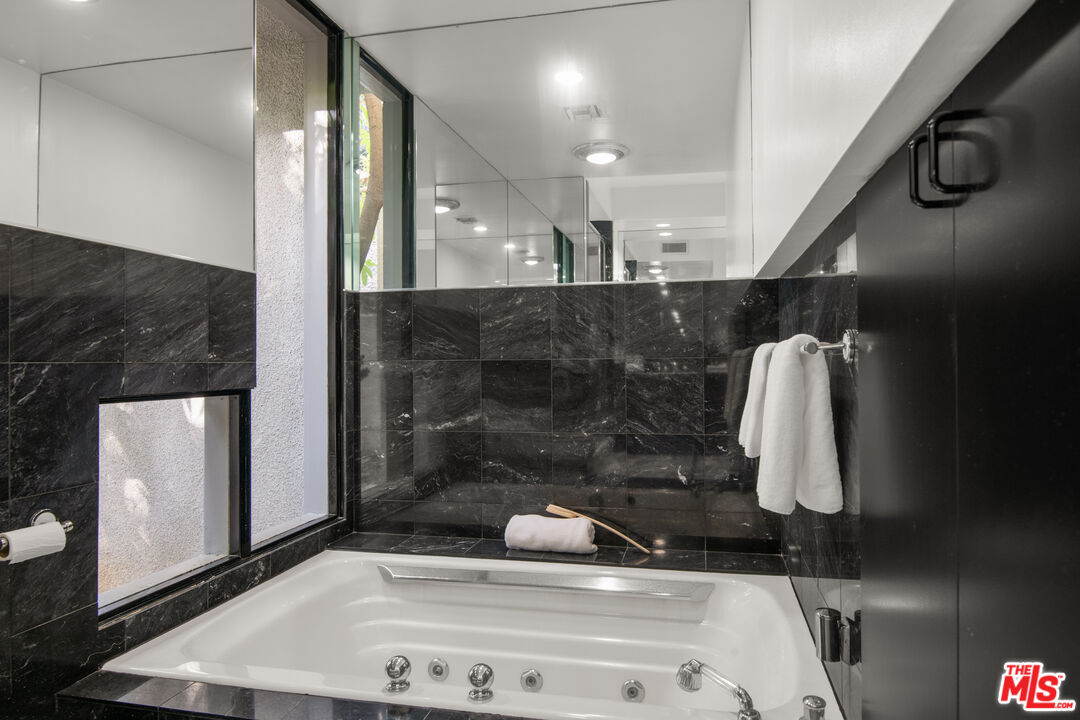 1500 Inverness Drive Pasadena, CA 91103 - Photo 38 of 66