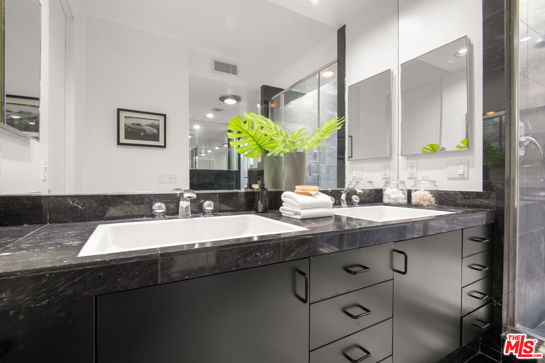 1500 Inverness Drive Pasadena, CA 91103 - Photo 40 of 66