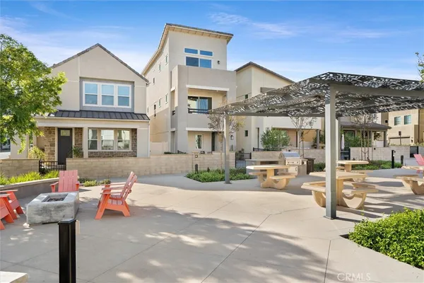 $945,000 | 540 Sparrowhawk Way, Rancho Mission Viejo, CA 92694