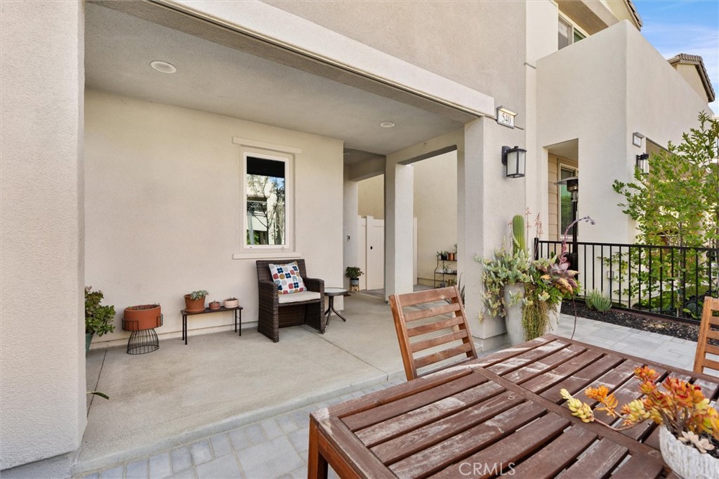 540 Sparrowhawk Way Rancho Mission Viejo, CA 92694 - Photo 29 of 54 a living room with furniture