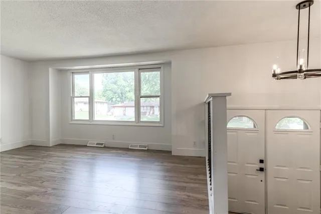 $255,000 | 5018 Northwest Huonker Road, Kansas City, MO 64151