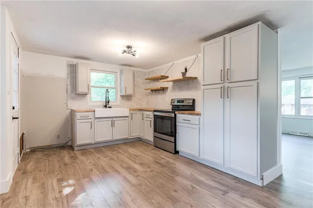 $255,000 | 5018 Northwest Huonker Road, Kansas City, MO 64151