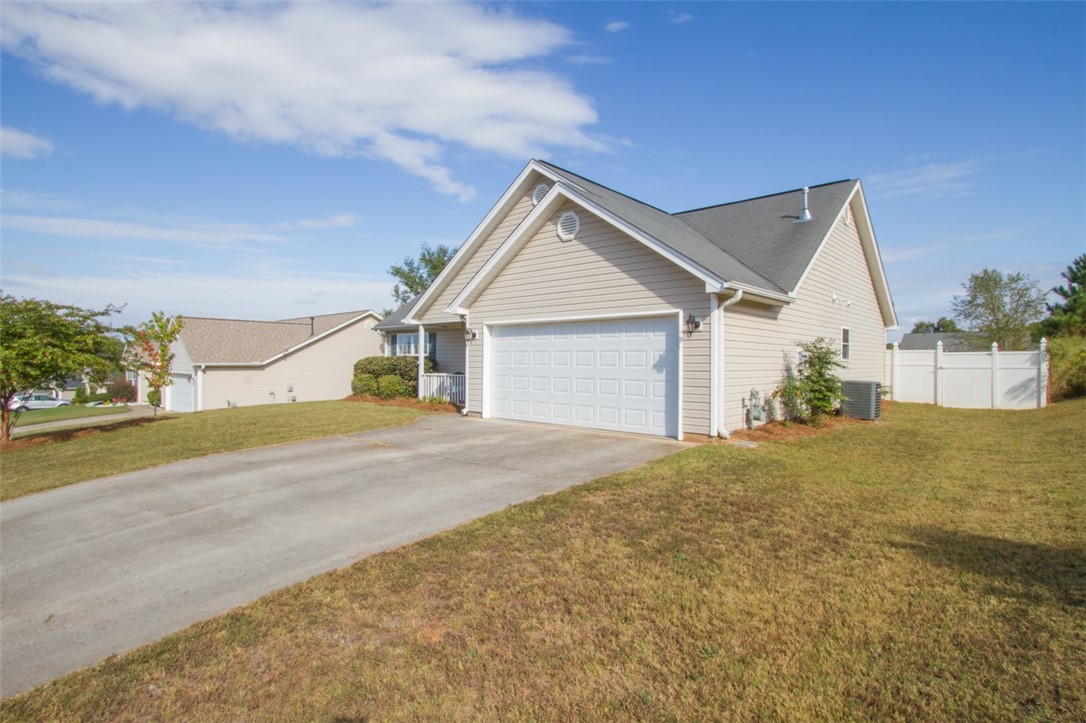 116 Mediterranean Avenue Anderson, SC 29621 - Photo 4 of 26 Gallery Image 4