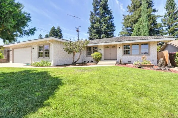 $648,000 | 6825 Westmore Way, Carmichael, CA 95608