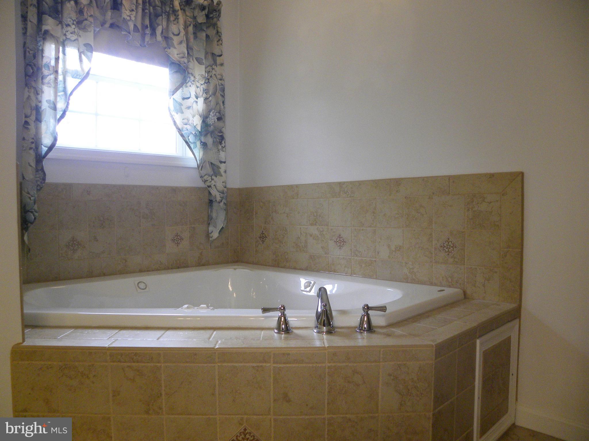 7415 Bull Run Road Manassas, VA 20111 - Photo 25 of 30 a bathroom with a sink