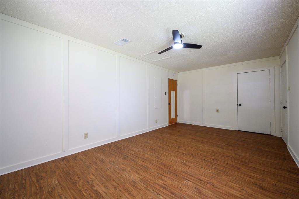 820 North Ave A Springtown, TX 76082 - Photo 12 of 26