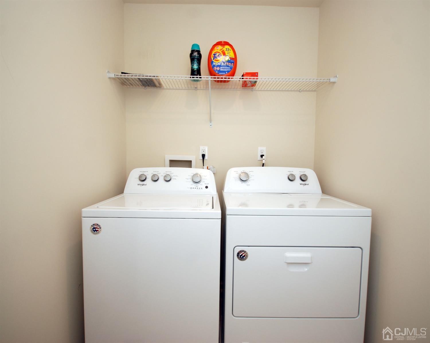 9 Flagger Lane Hamilton, NJ 08619 - Photo 21 of 24 a utility room with dryer and washer