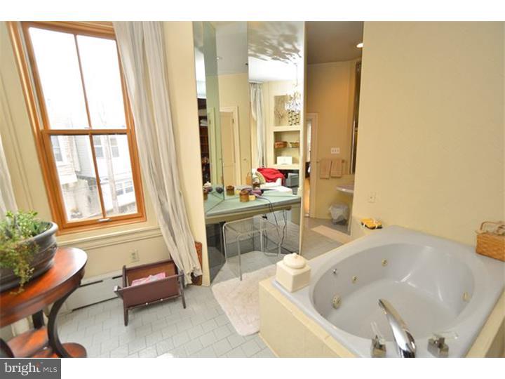 2610 Poplar Street Philadelphia, PA 19130 - Photo 16 of 25