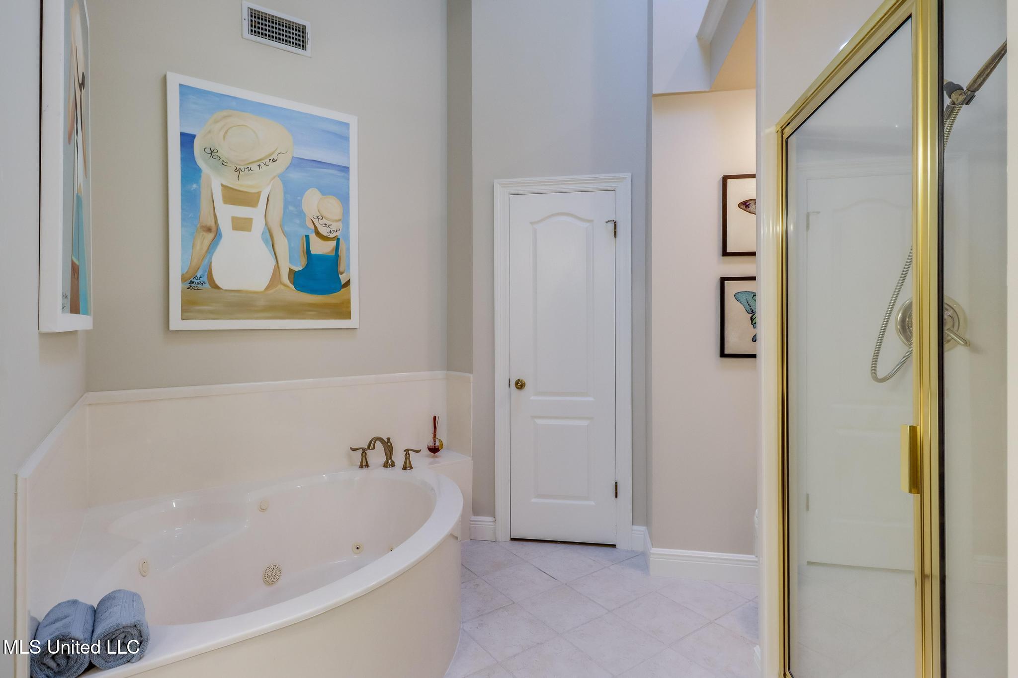 2590 Rue Palafox Biloxi, MS 39531 - Photo 16 of 25 IMG_0667-Edit