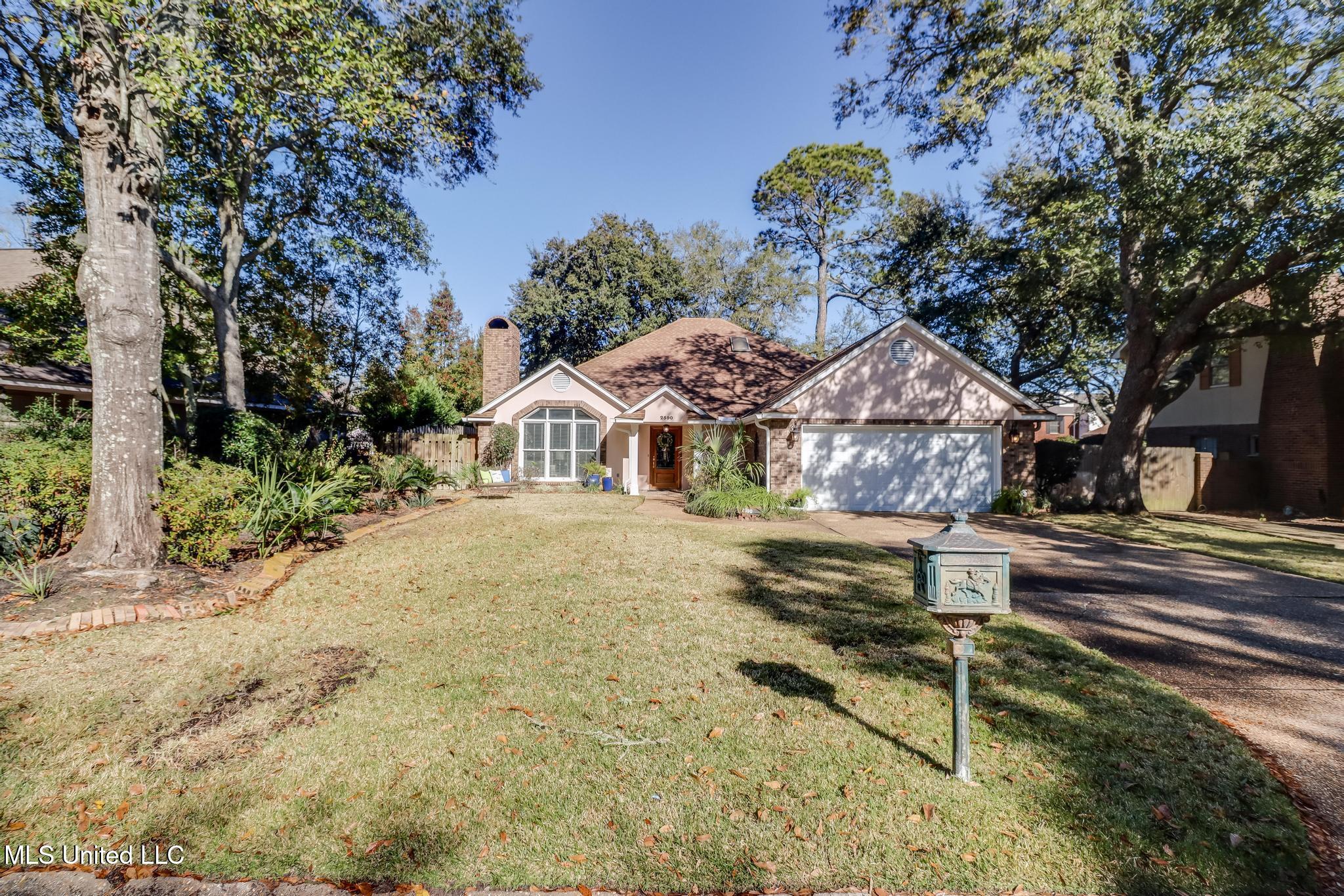 2590 Rue Palafox Biloxi, MS 39531 - Photo 23 of 25 IMG_0703-Edit