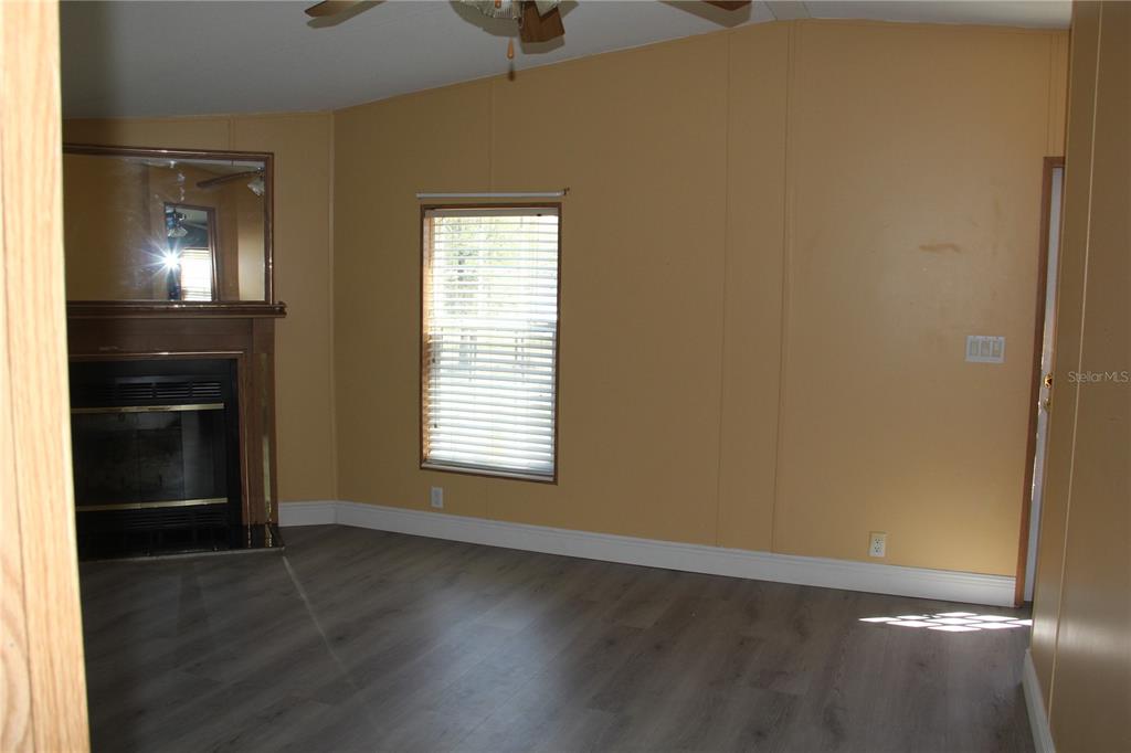 13201 Crowell Road Brooksville, FL 34613 - Photo 11 of 35 Gallery Image 11