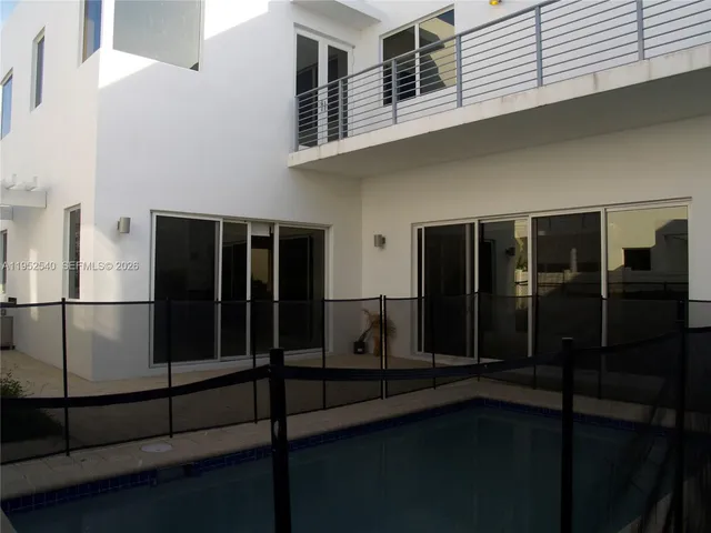 $8,000 | 10053 Northwest 76th Terrace, Doral, FL 33178