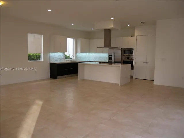 $8,000 | 10053 Northwest 76th Terrace, Doral, FL 33178