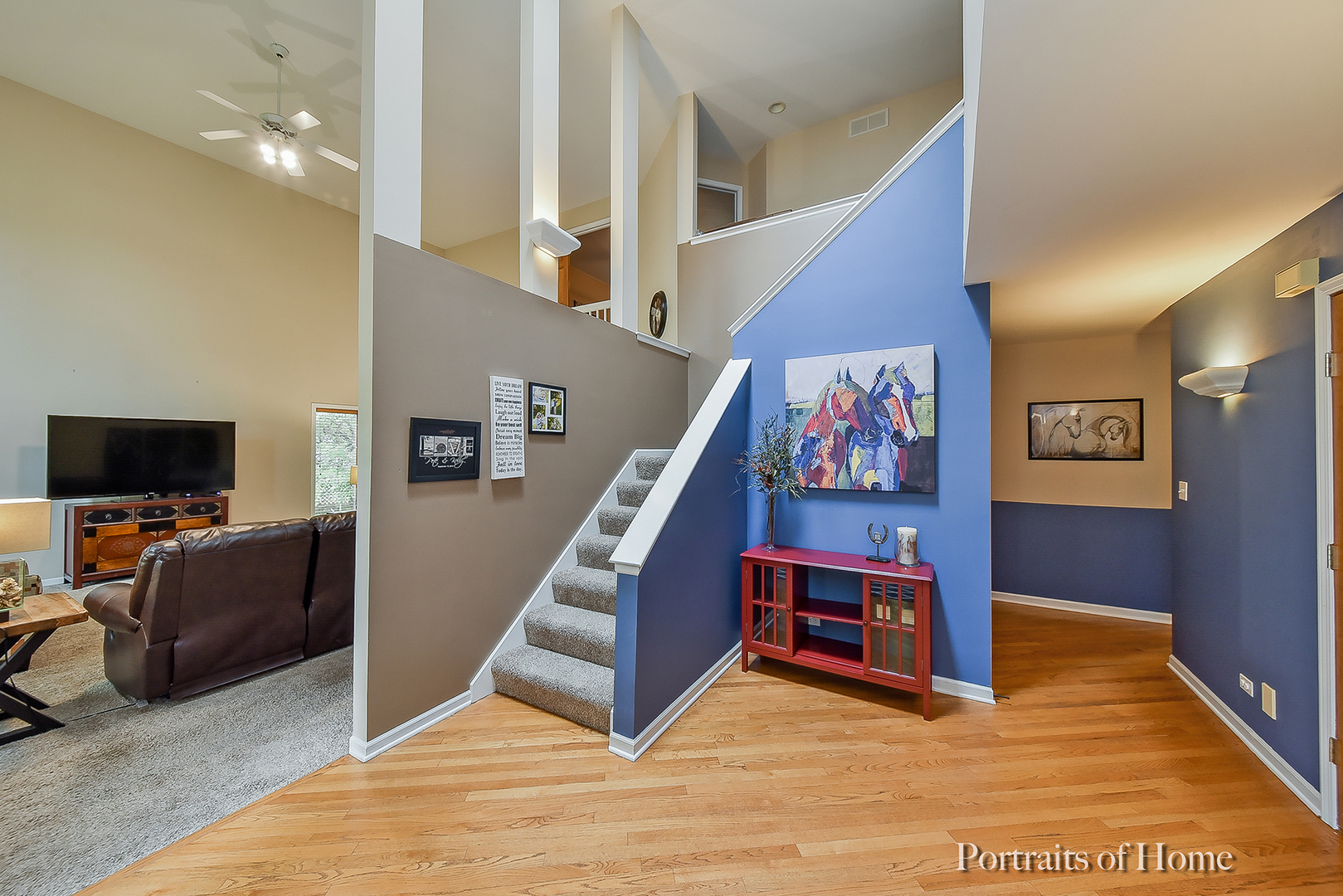 S810 Spring Green Way Batavia, IL 60510 - Photo 3 of 28