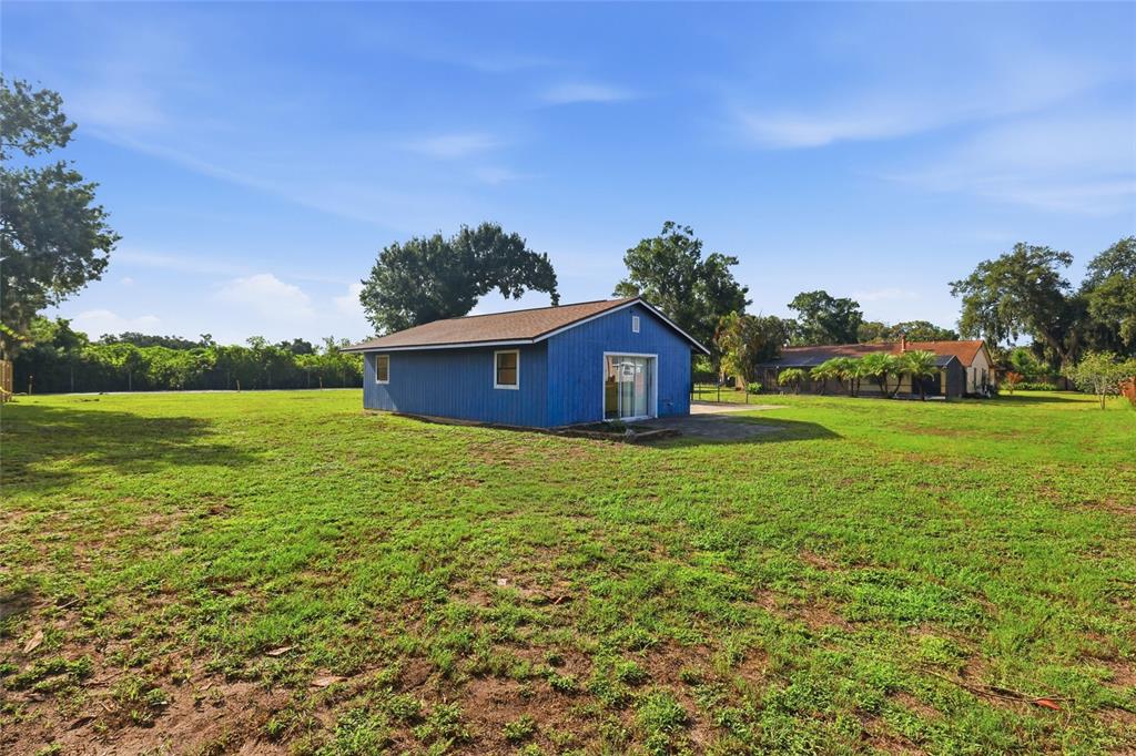 2951 Gocio Road Sarasota, FL 34235 - Photo 38 of 49