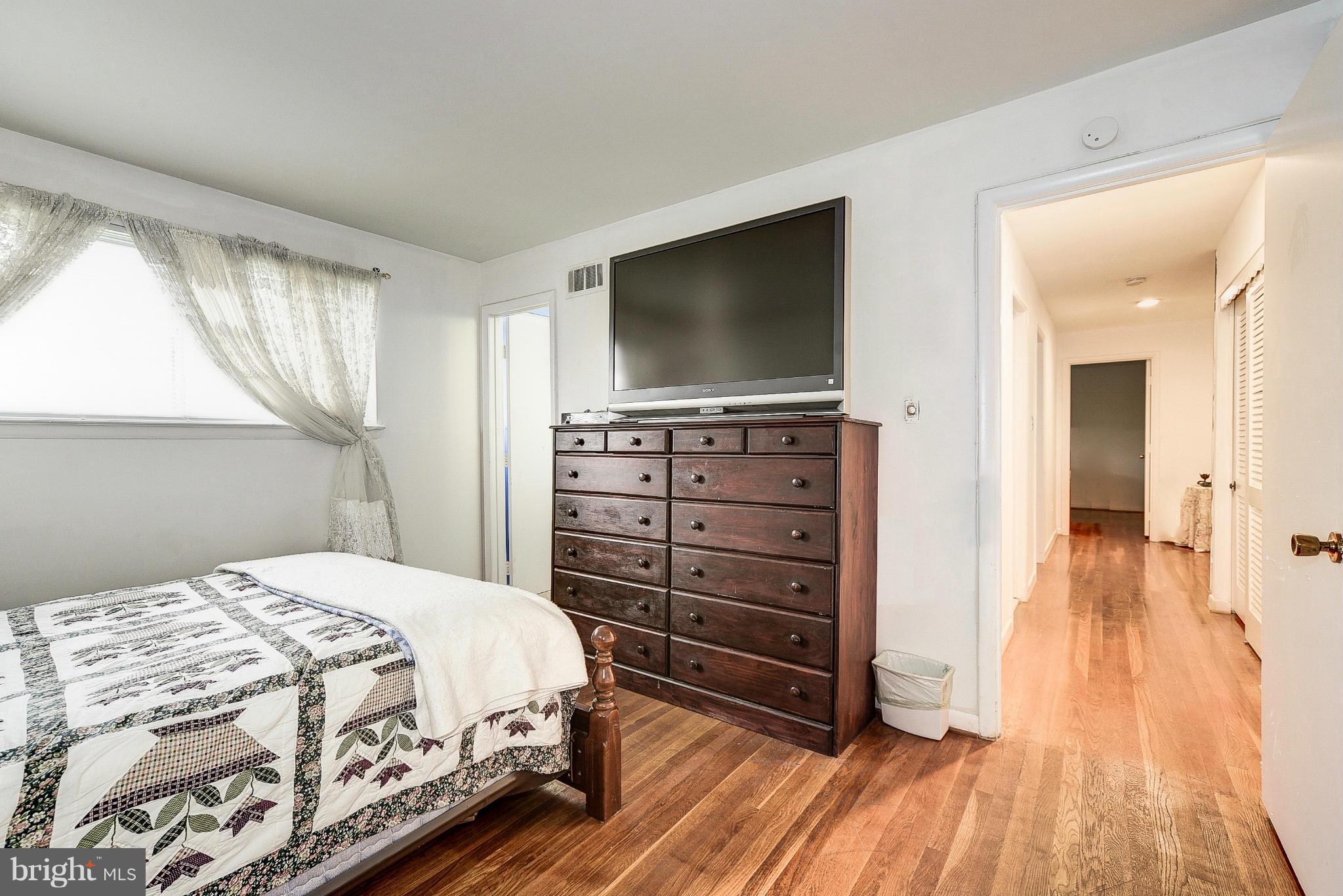 11601 Le Baron Terrace Silver Spring, MD 20902 - Photo 11 of 13 Bedroom