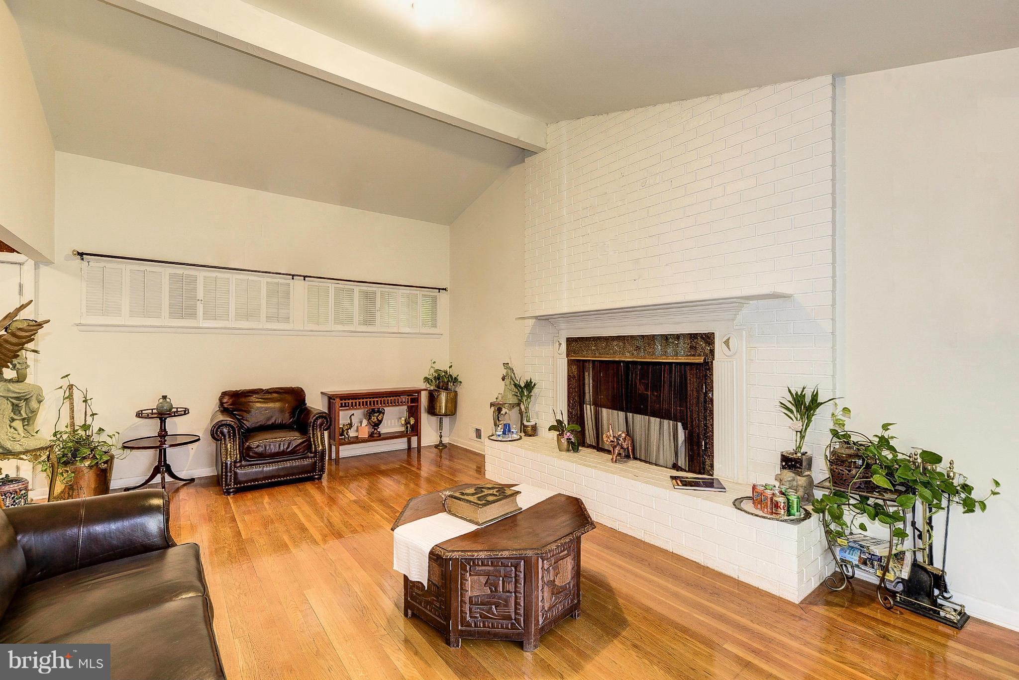 11601 Le Baron Terrace Silver Spring, MD 20902 - Photo 6 of 13 Family Room