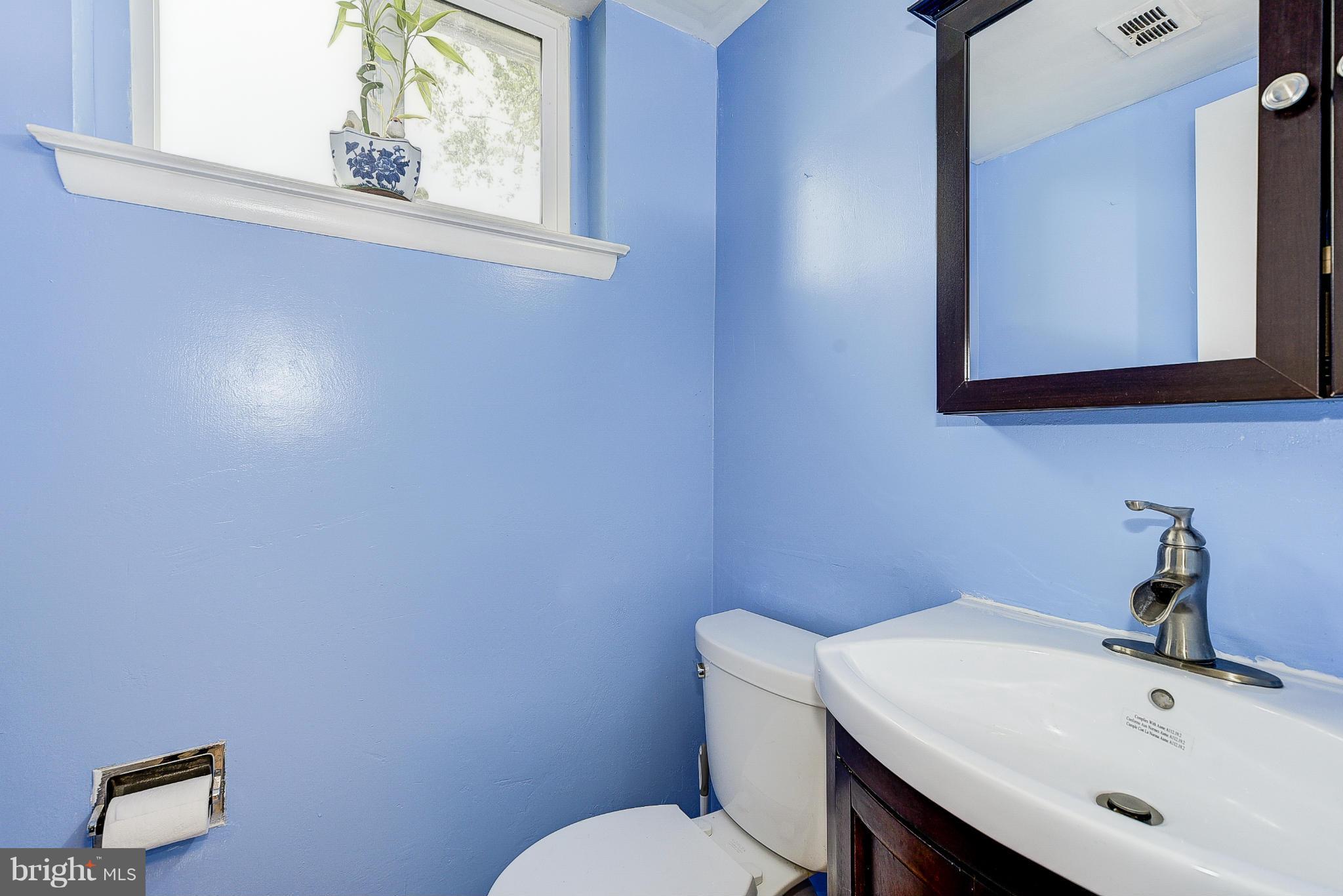 11601 Le Baron Terrace Silver Spring, MD 20902 - Photo 10 of 13 Bath